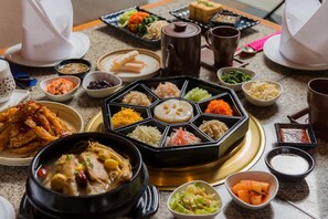 用餐