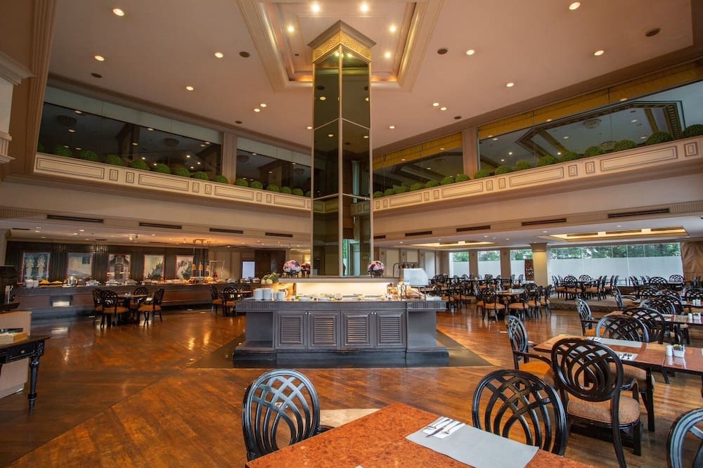 Centara Riverside Hotel Chiang Mai