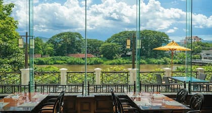 Centara Riverside Hotel Chiang Mai