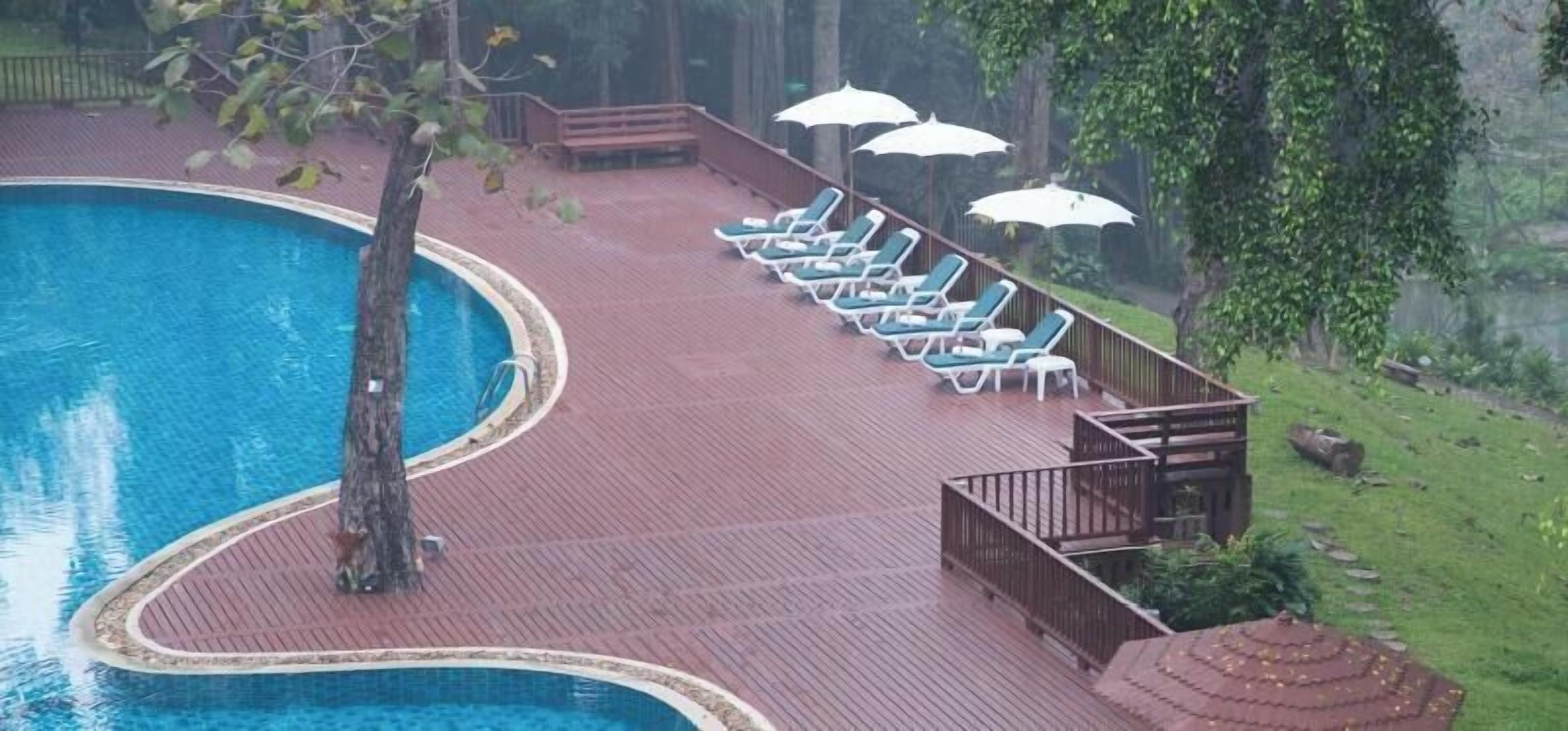 Minibar, skrivebord, mørklægningsgardiner, ekstra senge (tillægsgebyr)