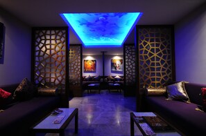 Turkish bath/hammam, 4 treatment rooms, manicures and pedicures