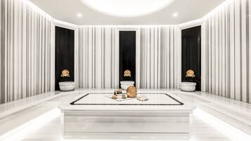 Baño turco o hammam, 4 salas de tratamiento y manicures y pedicures
