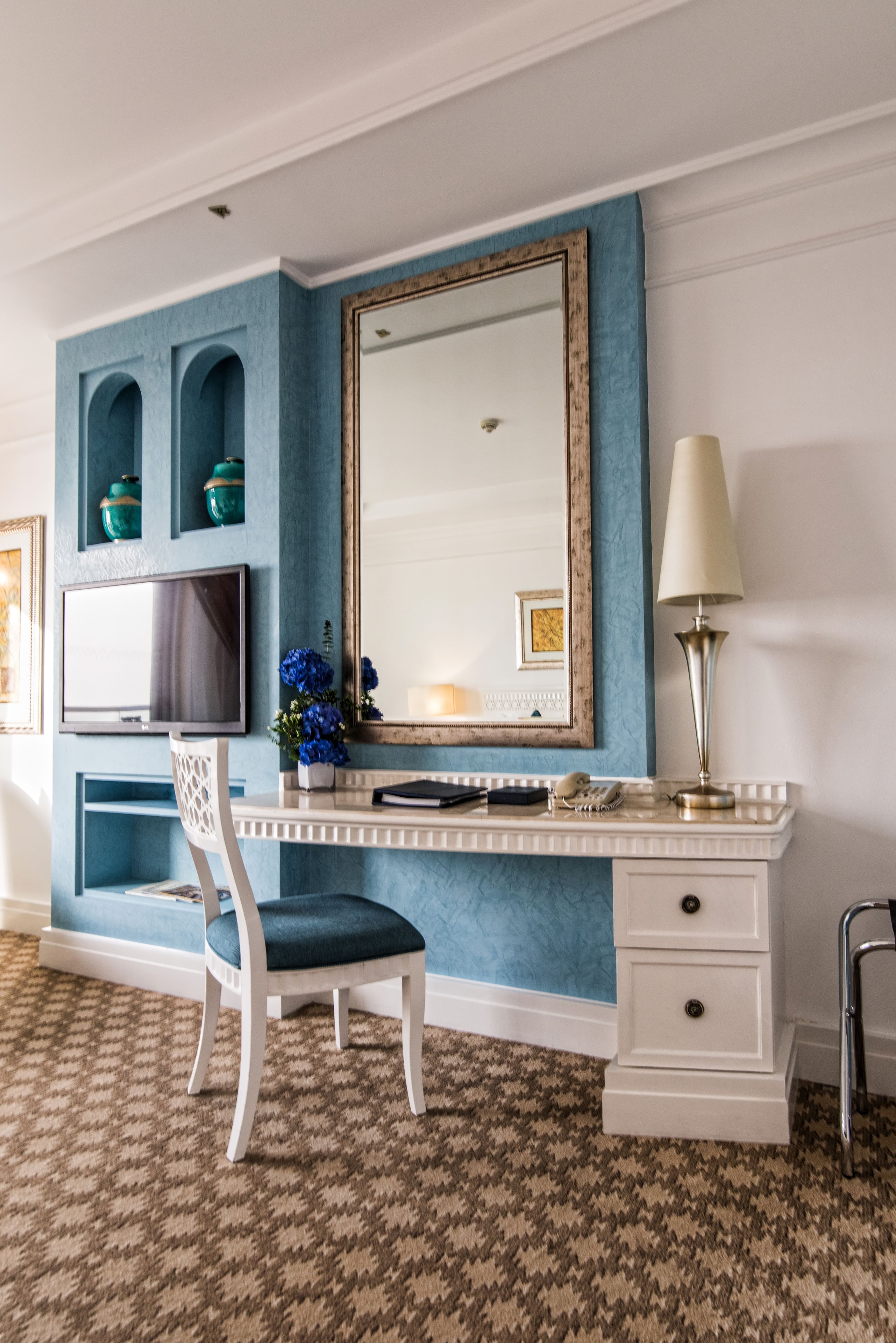 room, 1 king bed, smoking, partial ocean view (tower) | 1 bedroom, frette italian sheets, premium bedding, minibar