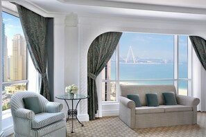 Sábanas italianas Frette, ropa de cama de alta calidad y minibar 