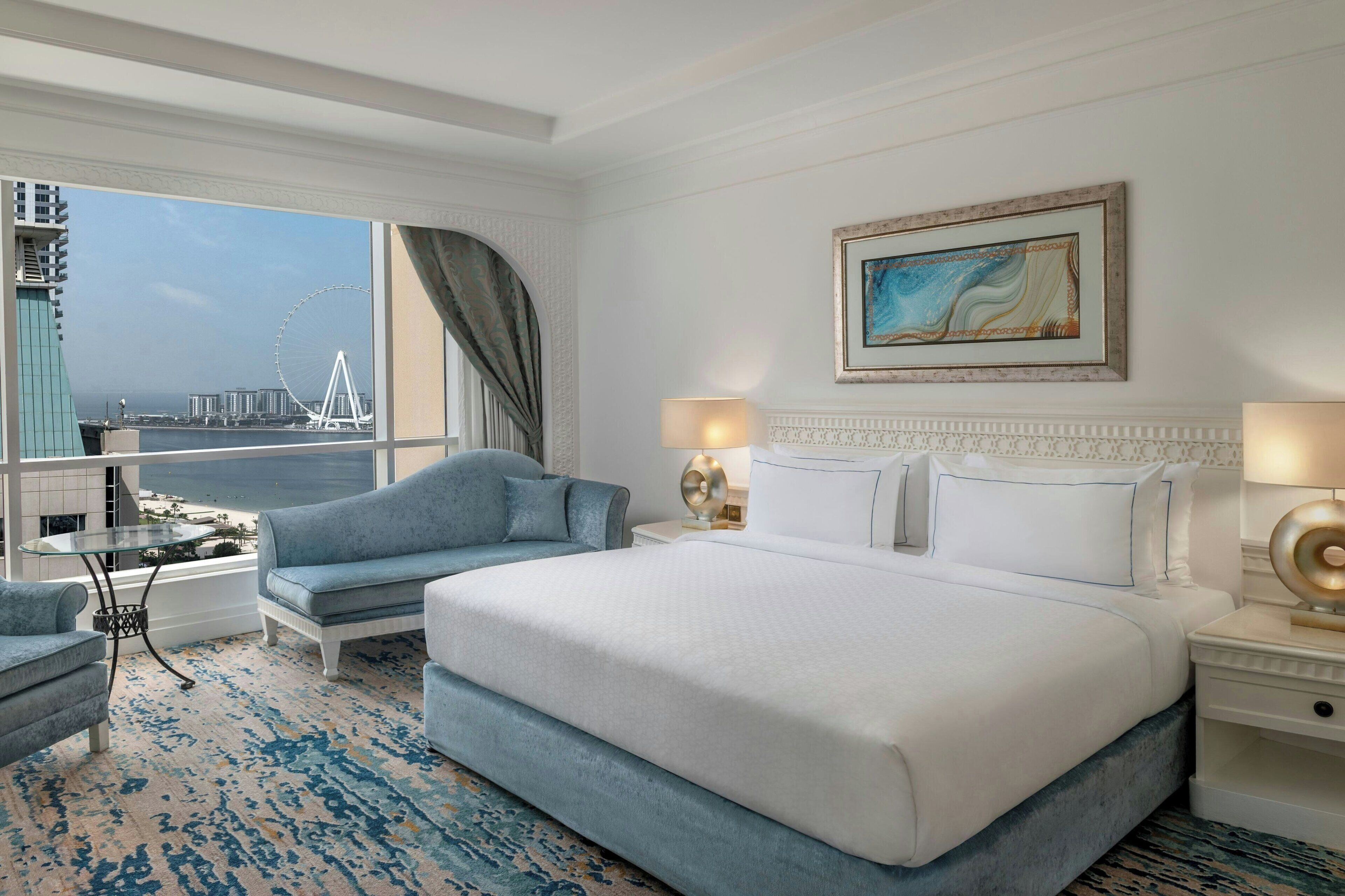 Frette Italian sheets, premium bedding, minibar, in-room safe