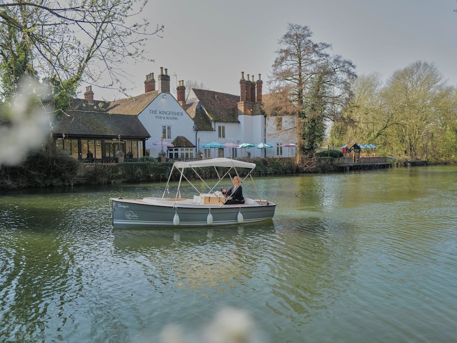 Vista frontal de la propiedad