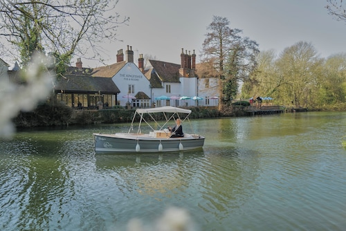  The Kingfisher Bedford