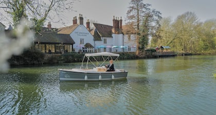 The Kingfisher Bedford