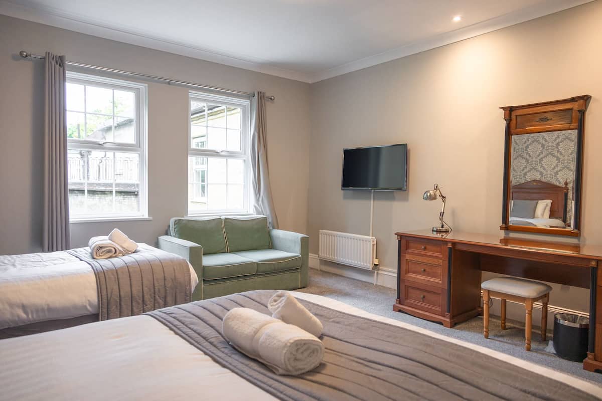 premium double / family room | iron/ironing board, free wifi, bed sheets