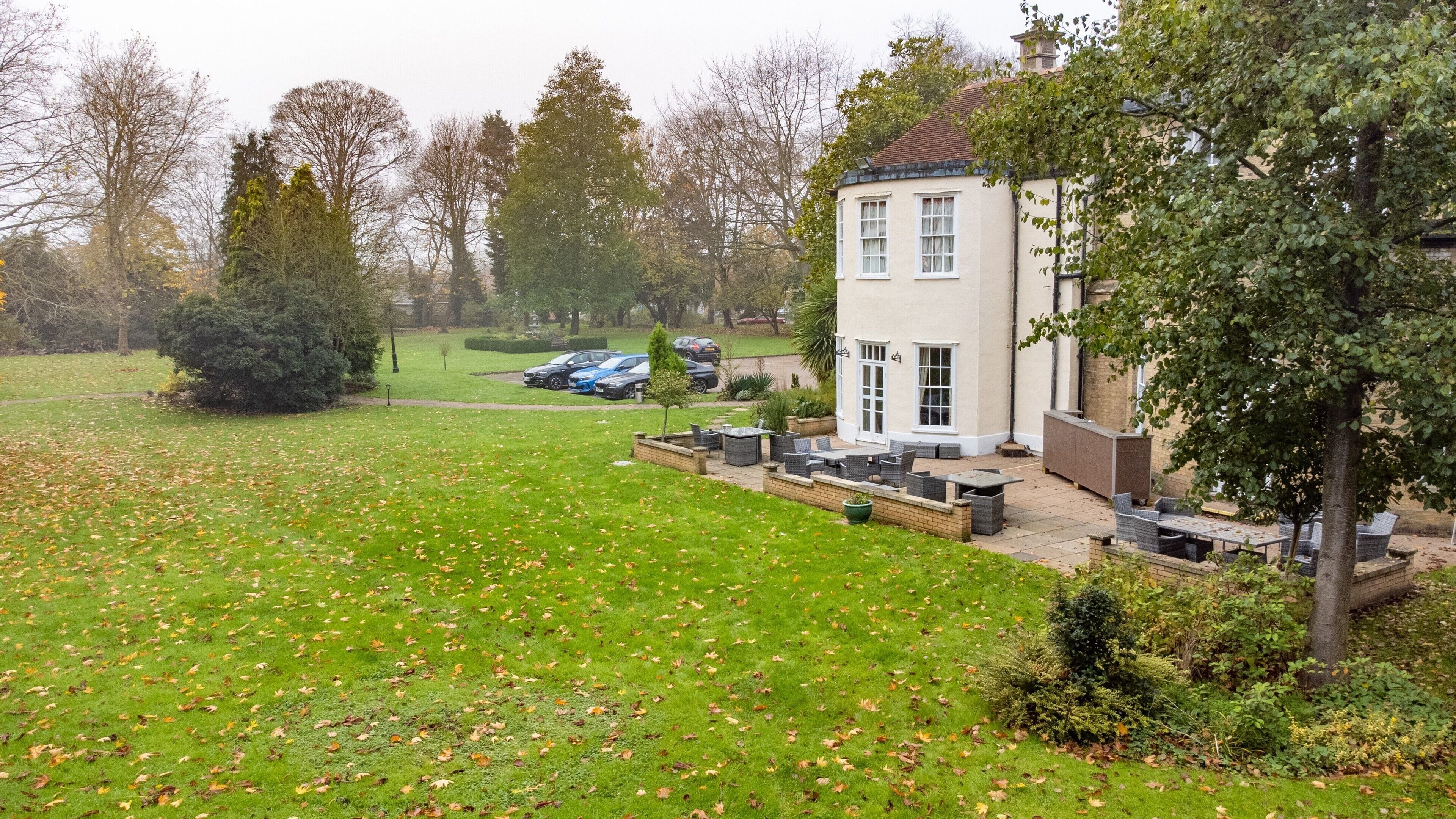 premium double / family room | iron/ironing board, free wifi, bed sheets