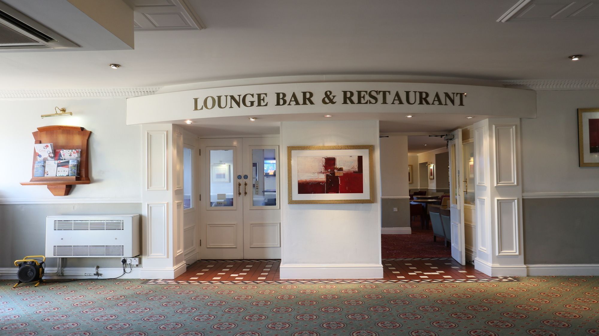 المنشأة من الداخل