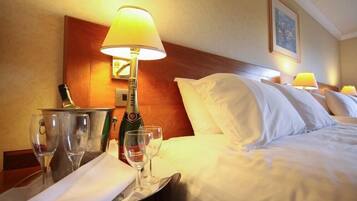 1 bedroom, in-room safe, desk, soundproofing