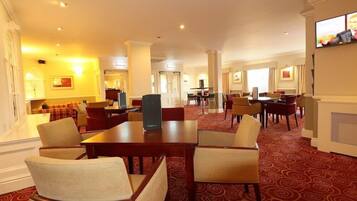 Breakfast, lunch, dinner served; local cuisine