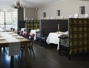 Se ofrece un desayuno inglés todos los días (10.95 GBP por persona)