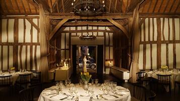 Breakfast, lunch, dinner served; Modern European cuisine