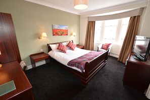 Double Room | Desk, blackout drapes, iron/ironing board, free WiFi