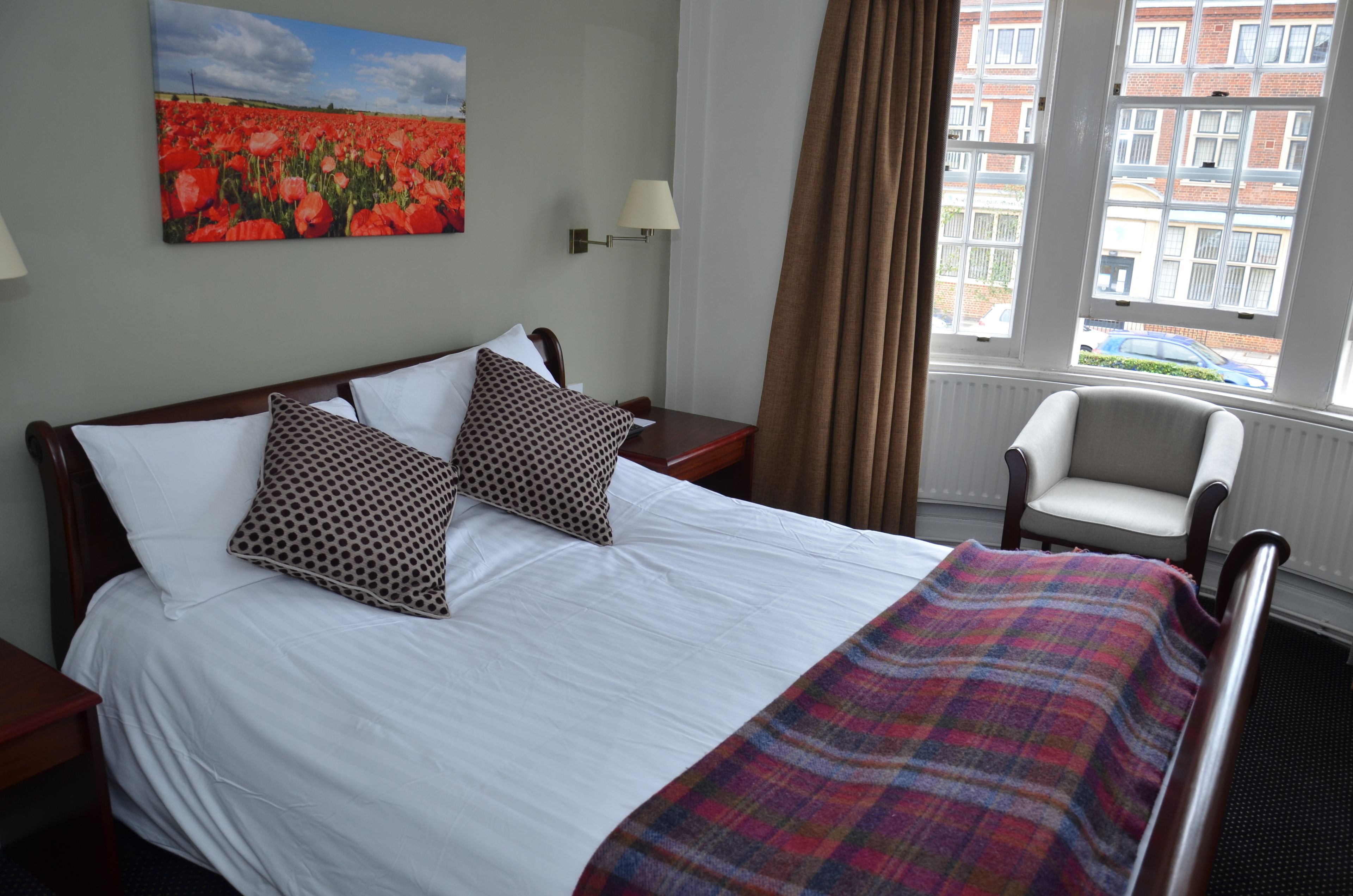 double room | desk, blackout curtains, iron/ironing board, free wifi