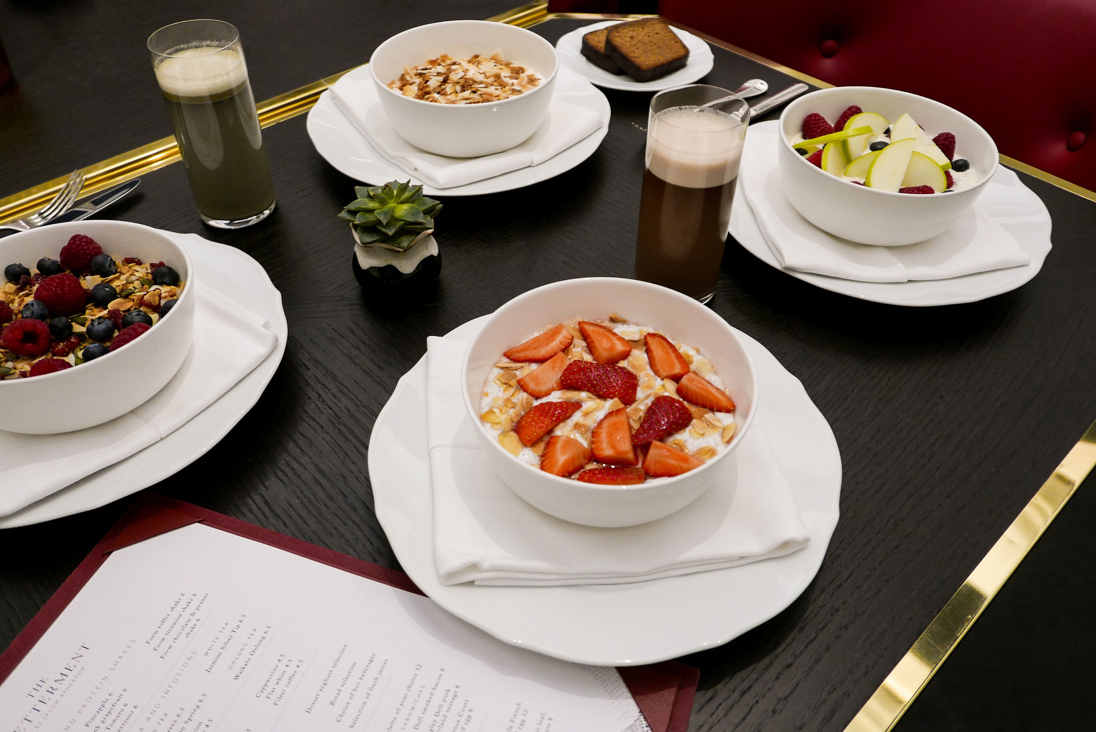 Komplett frokost hver dag (GBP 35 per person)