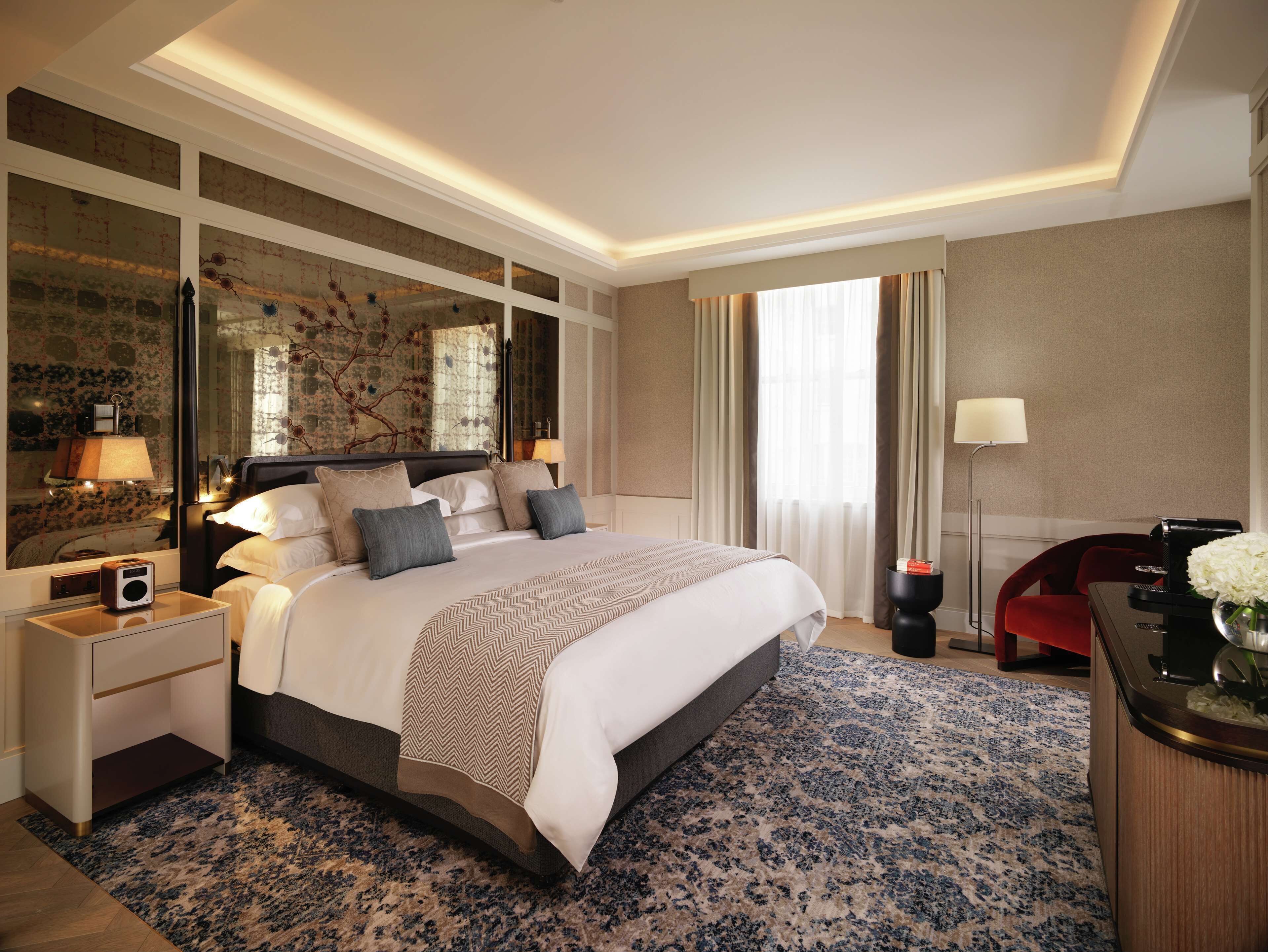 In-room safe, desk, laptop workspace, blackout drapes