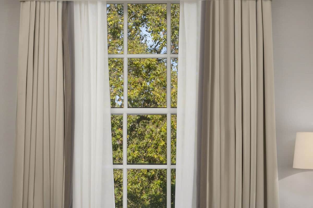 Suite (Biltmore, Grosvenor Square View) | Área de sala de estar | Smart TV