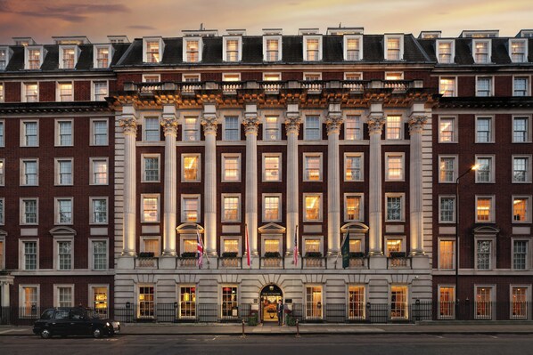 Exterior - The Biltmore Mayfair (London)
