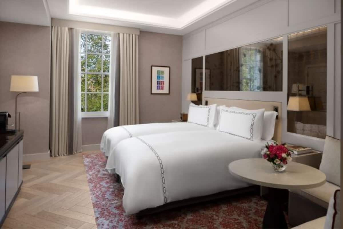 In-room safe, desk, laptop workspace, blackout drapes