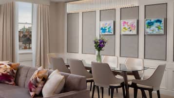 Suite (Mayfair) | Living area | Smart TV