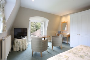 Spacious Double Room (Main House) | Egyptian cotton sheets, premium bedding, in-room safe