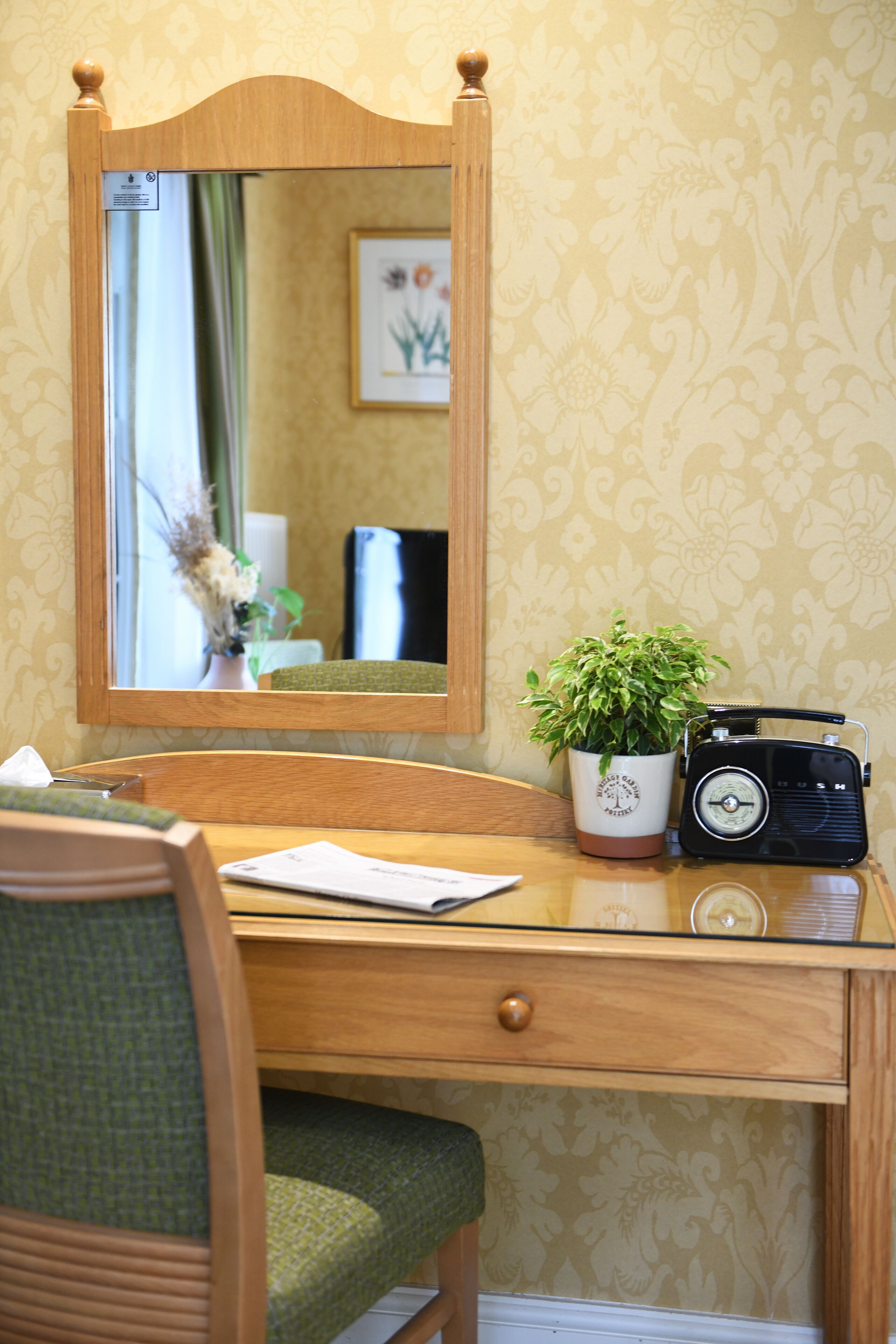 egyptian cotton sheets, premium bedding, in-room safe