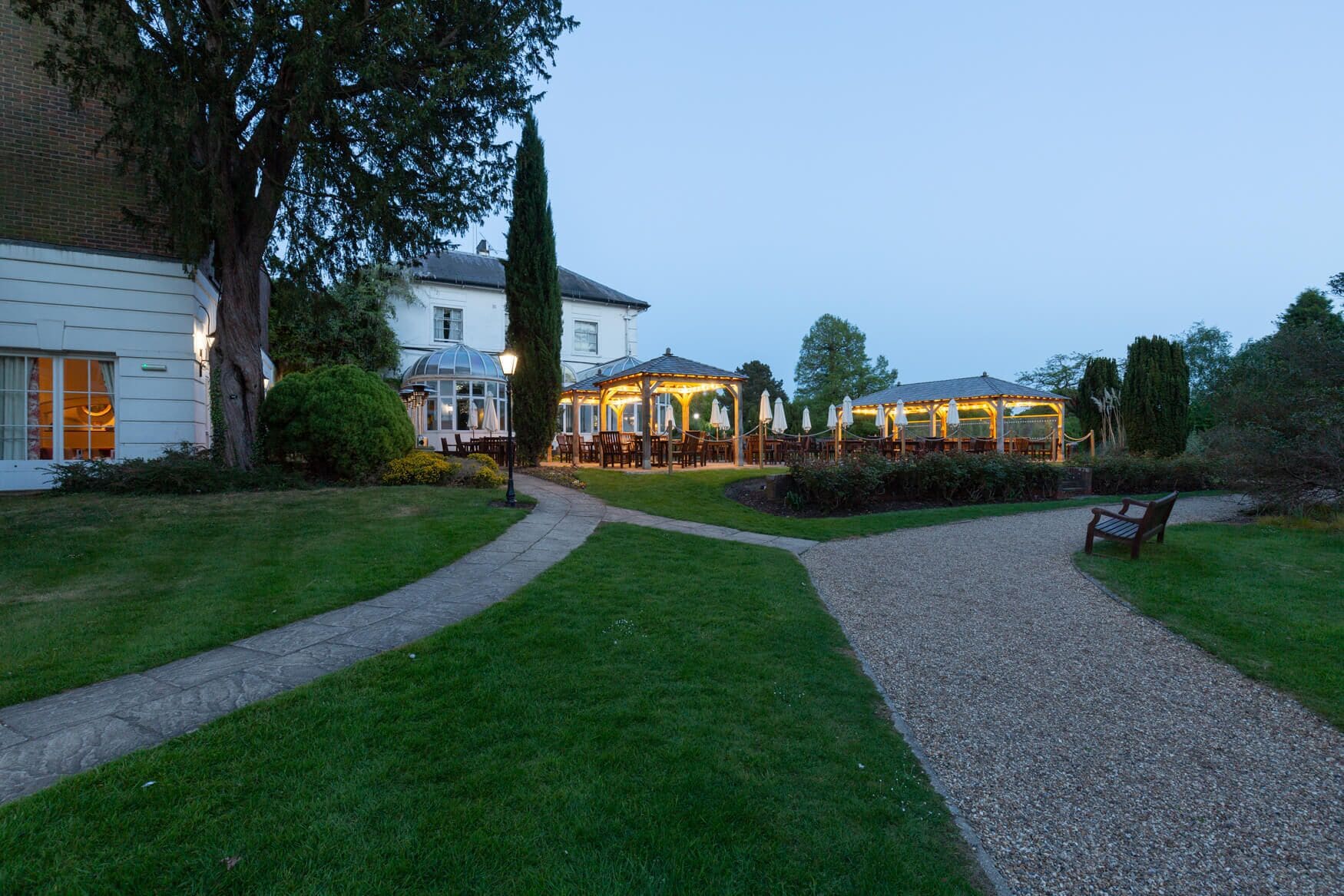 Breakfast, lunch, dinner served; international cuisine, garden views 