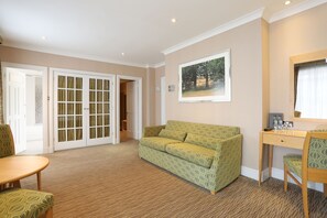 Family Room, 1 King Bed with Sofa bed | Egyptian cotton sheets, premium bedding, in-room safe