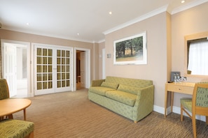 Family Room, 1 King Bed with Sofa bed | Egyptian cotton sheets, premium bedding, in-room safe