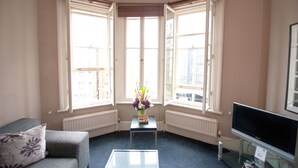Executive Suite | Living area | TV - 159 Knightsbridge (London)