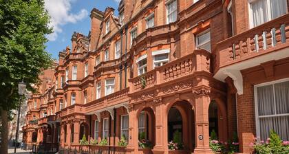The Apartments by The Sloane Club