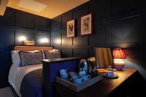 Basic Double Room | Premium bedding, desk, soundproofing, iron/ironing board