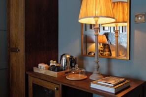 Chambre Double | Literie de qualité supérieure, coffres-forts dans les chambres, bureau