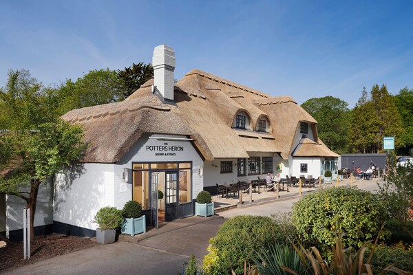 The Potter's Heron - A Heartwood Inn - Southampton