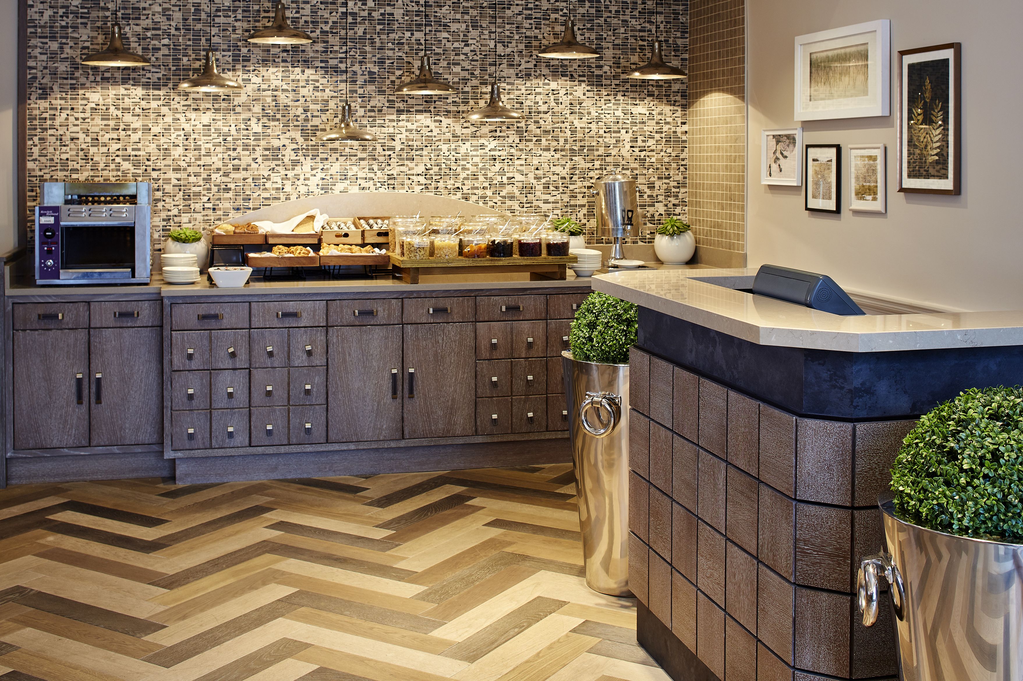 free daily english breakfast