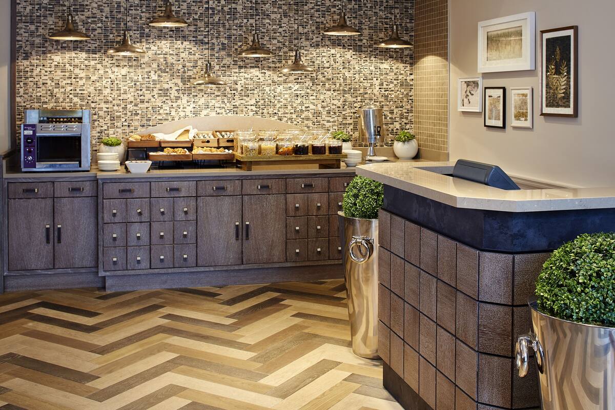 free daily english breakfast