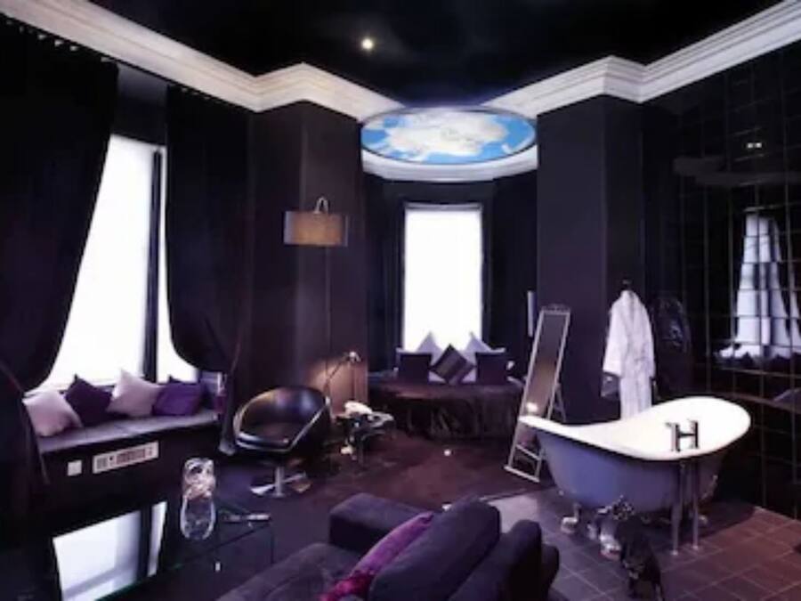 Desk, iron/ironing board, free WiFi, bed sheets