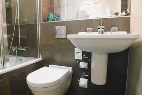 免费洗浴用品、吹风机、毛巾