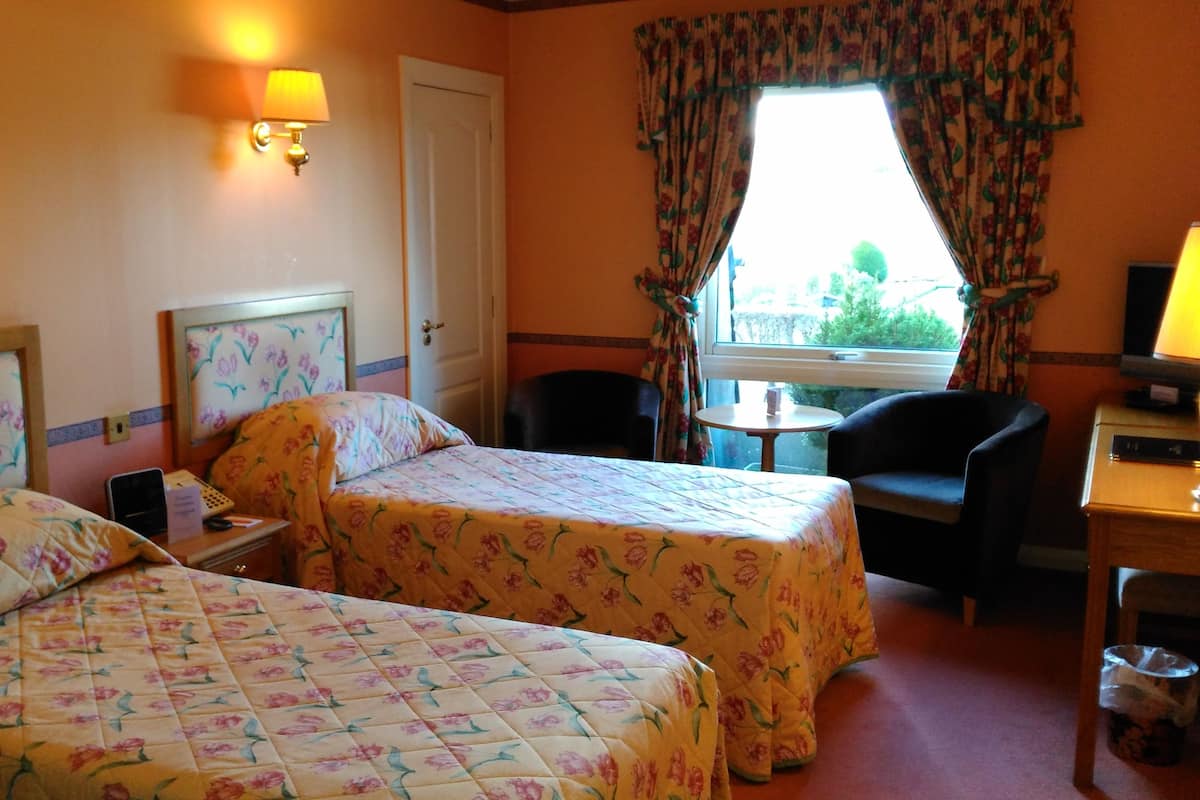 Executive-Zweibettzimmer | 1 Schlafzimmer, Schreibtisch, Bügeleisen/Bügelbrett, kostenloses WLAN
