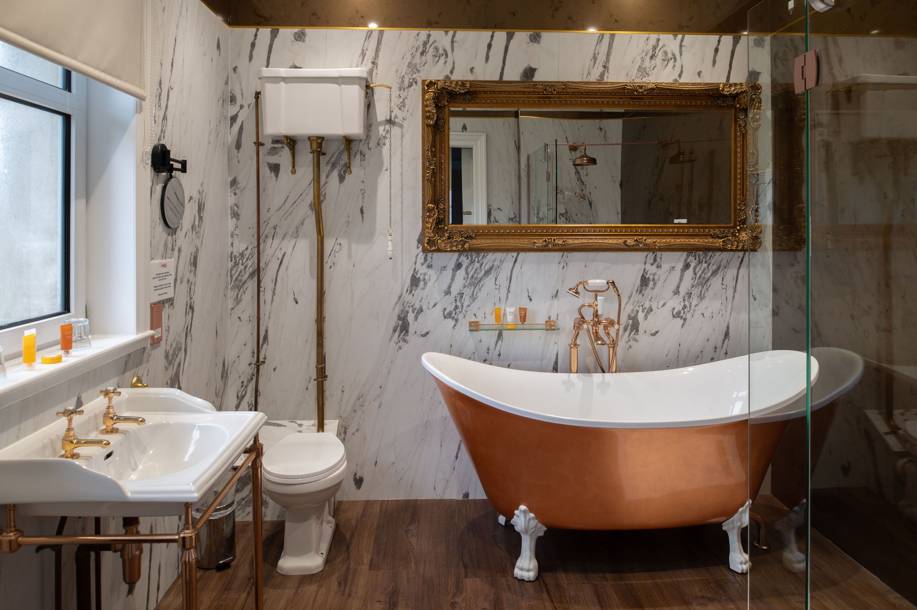 combined shower/bathtub, free toiletries, hair dryer, towels