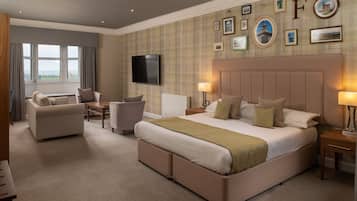 Family Suite, Sea View | 1 bedroom, in-room safe, desk, iron/ironing board