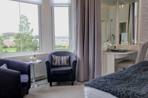Deluxe Bedrooms | Park view