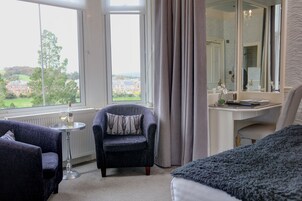 Deluxe Bedrooms | 公园景观