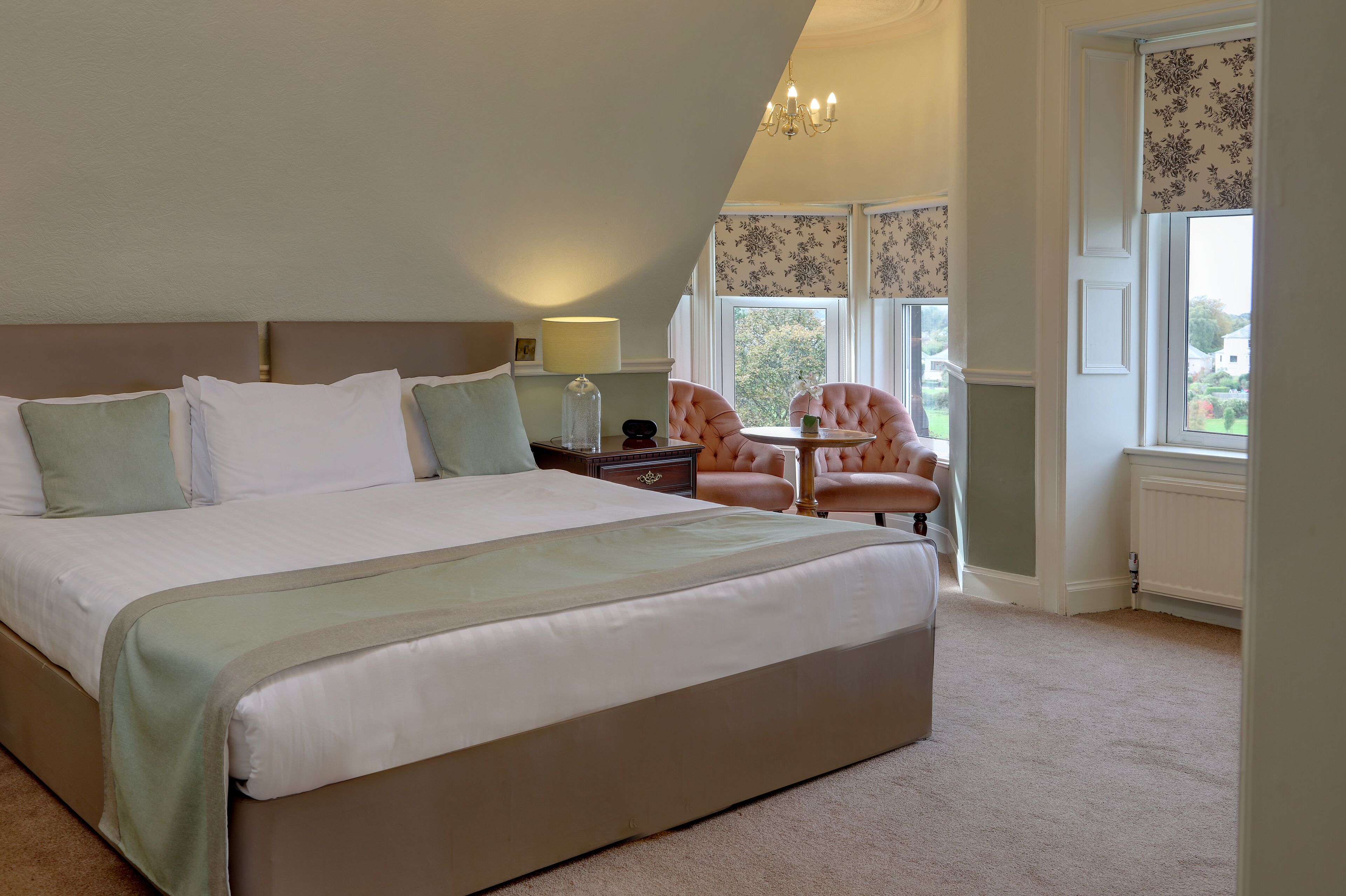 deluxe bedrooms | 1 bedroom, hypo-allergenic bedding, individually decorated