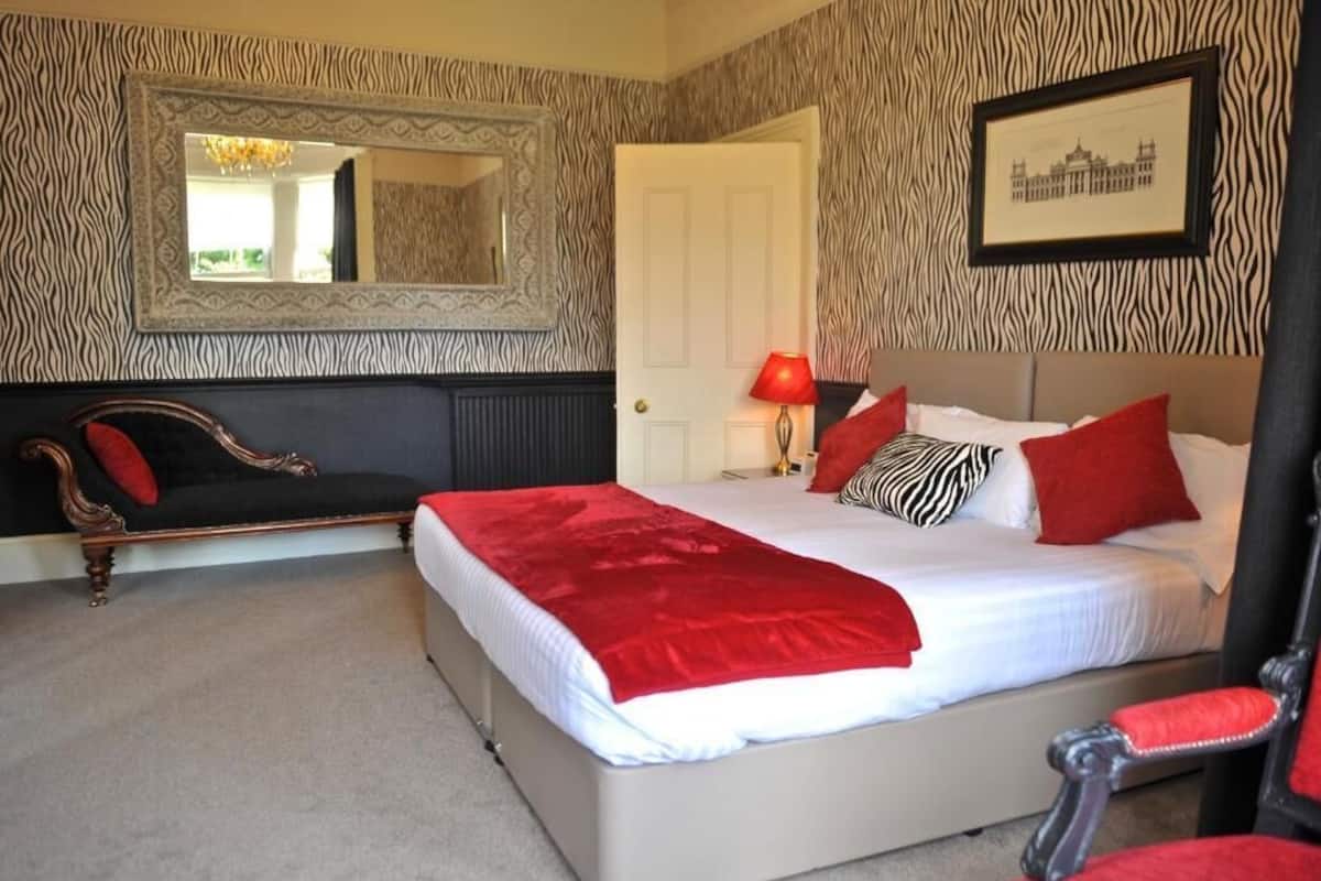 Deluxe-Doppelzimmer | Allergikerbettwaren, individuell dekoriert, Verdunkelungsvorhänge
