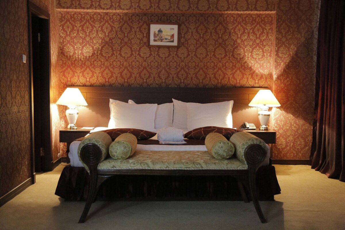 Egyptian cotton sheets, hypo-allergenic bedding available