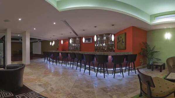 Bar (on property) - Crowne Plaza Maruma (Maracaibo)
